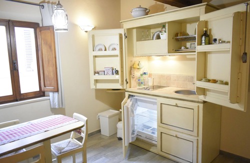 Montepulciano Apartment | Appartamento Il Buonumore. Balcone con Vista