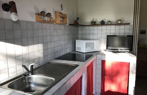 Molino Apolloni House | Appartamento "limoni" Immerso nel Verde Delle Colline Marchigiane