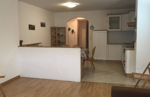 Villabassa Apartment | Appartamento Luminoso e Soleggiato in Zona Centrale