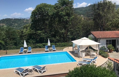 Mologno House | Appartamento lussuoso 2 in Villa Riccardo Barga