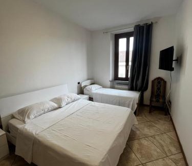 Cislago Apartment | Appartamento Mira