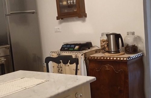 Buriano Apartment | Appartamento nel Caratteristico Borgo di Buriano a Pochi Minuti dal Mare
