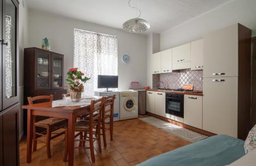 Tresana Apartment | Appartamento Perla in front of the Castle- Pool, wellness&Special Dinner