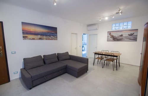 Varazze Apartment | Appartamento piazza Buccelli a 10 mt dal mare