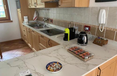 Bormio Apartment | Appartamento 'Reit' - Bormio - giardino, parcheggio, Wi-fi