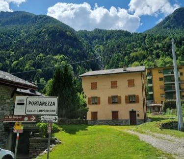 Campodolcino Apartment | Appartamento sul Liro