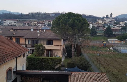 Solto Collina Apartment | Appartamento THE TOURIST SAN ROCCO