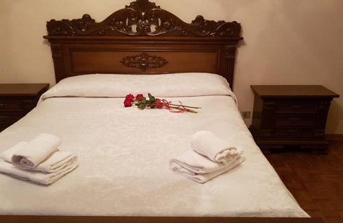 Solto Collina Apartment | Appartamento THE TOURIST SAN ROCCO