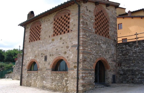 San Martino alla Palma Apartment | Appartamento Vecchio Fienile in Farmhouse with wonderful view of Florence!