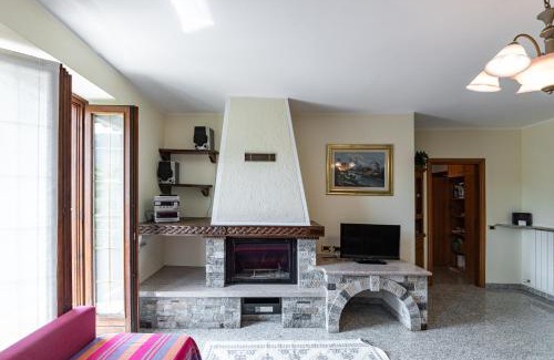 Primaluna Apartment | Appartamento vista Grigna, Natura,sport e relax