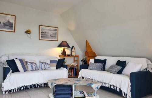 Merville-Franceville-Plage Apartment | Appartement 2 pièces avec piscine et parking privé, proche plage, Merville-Franceville-Plage - FR-1-465-26