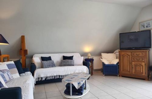 Merville-Franceville-Plage Apartment | Appartement 2 pièces avec piscine et parking privé, proche plage, Merville-Franceville-Plage - FR-1-465-26