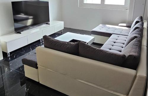 Saint-Cezaire-sur-Siagne Apartment | Appartement et son jacuzzi