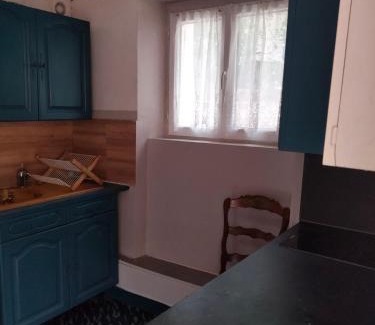 La Celle-sous-Gouzon Apartment | Appartement Cosy à Nemours Hameau Chaintreauville