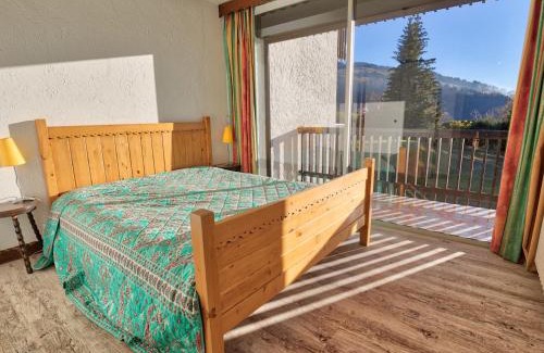 Notre-Dame-de-Bellecombe Apartment | Appartement cosy à Notre-Dame-de-Bellecombe, piscine, skis aux pieds - FR-1-505-74