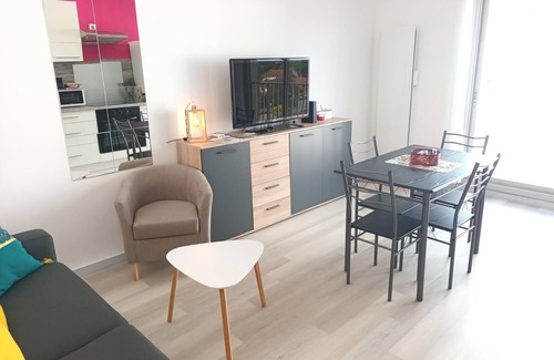 Saint-Palais-sur-Mer Apartment | Appartement Le Grain de Sable - Centre Ville à 250 Mètres de la Plage