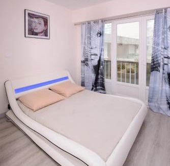 Saint-Serge Apartment | Appartement 2 chambres Angers Centre de Congrès