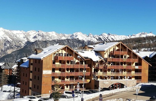Risoul Apartment | Appartement 2 Chambres Dans Residence Haut DE Gamme Avec Piscine