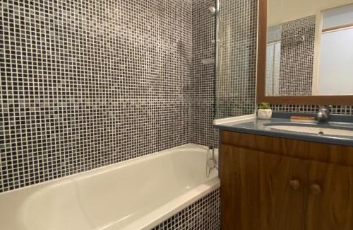 Cap Esterel Apartment | Appartement 2 pièces avec terrasse et vue mer, accès piscine et parking inclus - FR-1-504-677