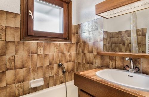 Megeve Apartment | Appartement 2 pièces mezzanine avec balcon, parking et télécabine à proximité à Megève - FR-1-453-51