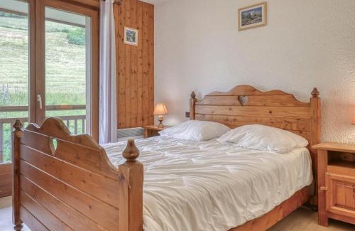 Megeve Apartment | Appartement 2 pièces mezzanine avec balcon, parking et télécabine à proximité à Megève - FR-1-453-51