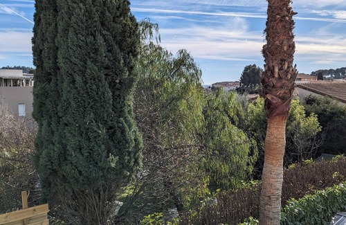 Saint-Jean Apartment | Appartement 3/4 Pièces 70 m² Plein sud Aperçu mer