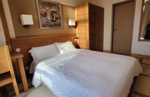 Flaine Apartment | Appartement 3 pièces à Flaine, Résidence de Luxe avec Piscine, Spa et Salle de Sport, Pied des Pistes - FR-1-687-6