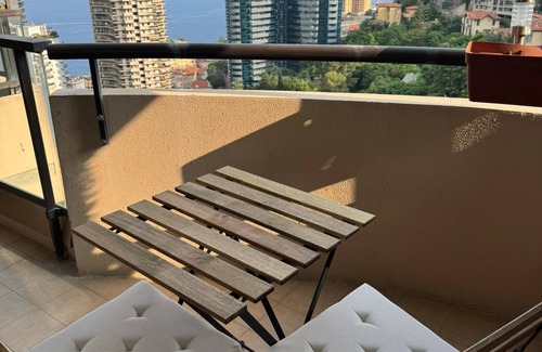 Beausoleil Apartment | Appartement 3 pièces a Beausoleil vue imprenable sur la Principauté de Monaco.