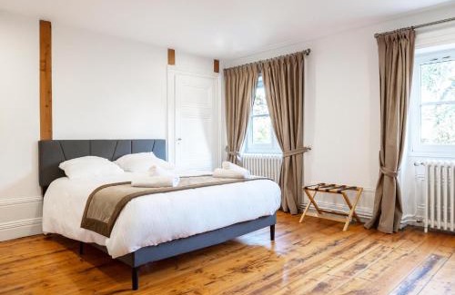 Grand Clement Apartment | Appartement 4 Chambres entre Histoire et Confort Château cœur Métropole Lyon