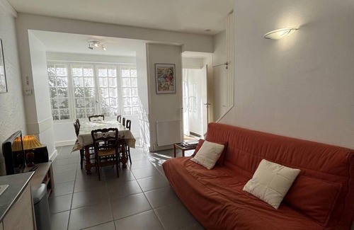 Cauterets Apartment | Appartement 6/8 pers, centre-ville avec jardin, proche télécabines - FR-1-234-311