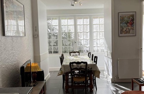 Cauterets Apartment | Appartement 6/8 pers, centre-ville avec jardin, proche télécabines - FR-1-234-311