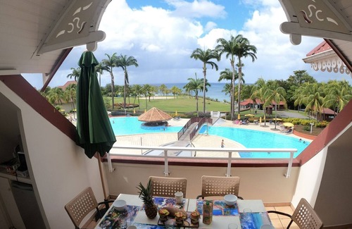 Gros Raisins Apartment | Appartement 6 Personnes vue sur mer Dans Village Pierre et Vacances