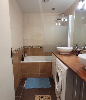 Cergy Apartment | Appartement 8 Pers - Grande Terrasse -Cergy Centre