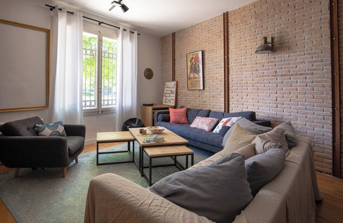 Beziers City Centre Apartment | Appartement Atypique en Suplex au Style Industriel en Plein Cœur de Béziers