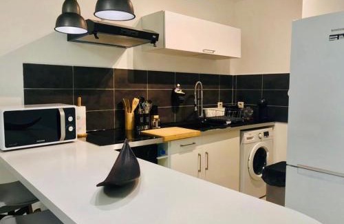 L'Autre-Bord Apartment | Appartement Au Bord de Mer
