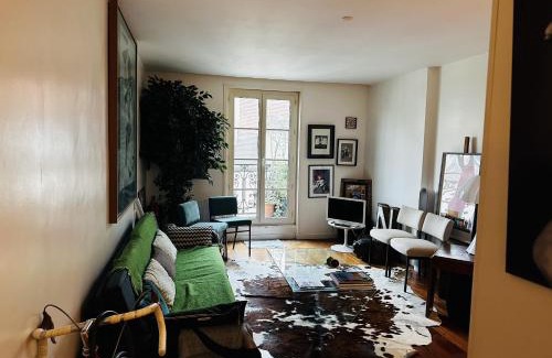 3rd Arrondissement Apartment | Appartement avec balcon
