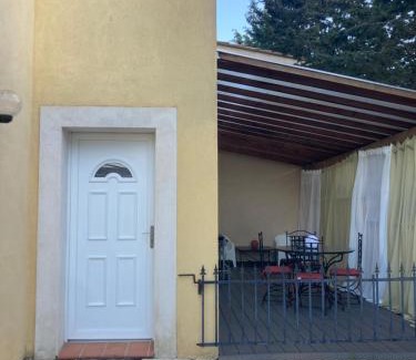 Martigues Apartment | Appartement avec grande terrasse