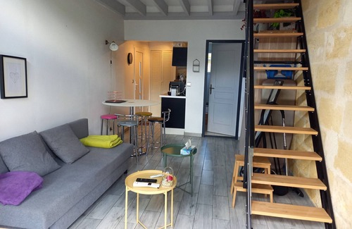 Lestonat - Monsejour Apartment | Appartement Avec Terrasse