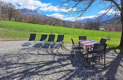 Montgardin Apartment | APPARTEMENT BEAU SOLEIL