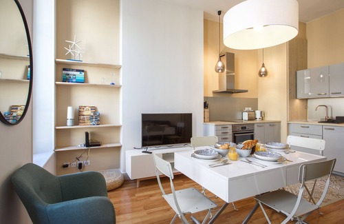 Les Grands Carmes Apartment | Appartement Cathala - Welkeys