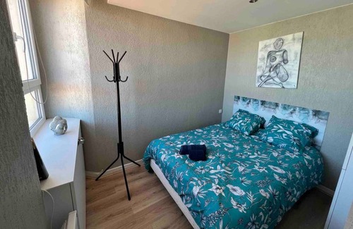 Centre Ville Apartment | Appartement Centre Ville Calme Très Agréable ,5 mn du Centre ,netflix , Fibre