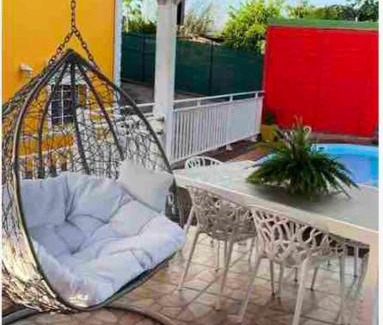 Les Abymes Apartment | Appartement charmant à Les Abymes avec piscine privée, 60m²