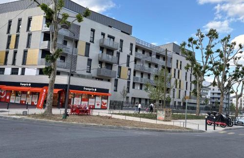 Val de Brie Apartment | Appartement Charmant et Moderne, à Créteil