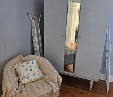 Chaudes-Aigues Apartment | Appartement chez la fleuriste