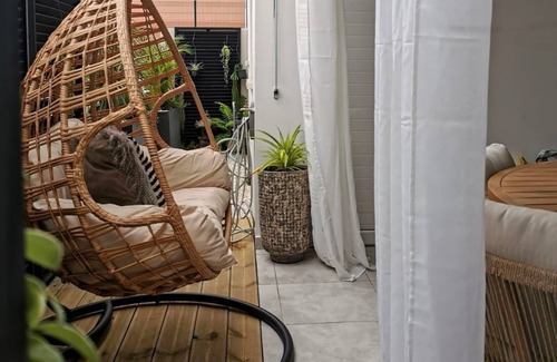 Centre-Ville Apartment | Appartement Chic & Cosy, Calme, Très Bien Situé , à 2 min de la Plage & de Tout