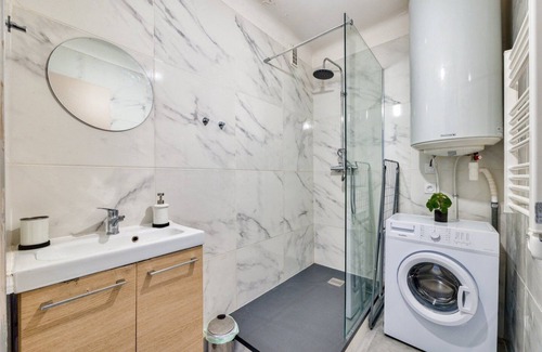 Saint-Lazare Apartment | Appartement Chic et Lumineux au Cœur de Marseille