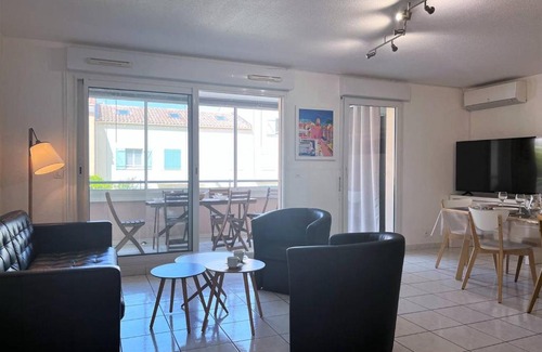 Le Lavandou Apartment | Appartement climatisé avec piscine, terrasse et parking - 6 couchages, près de la plage - FR-1-251-451