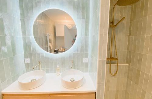 Saint-Victor Apartment | Appartement climatisé Vieux Port, rénové et cosy