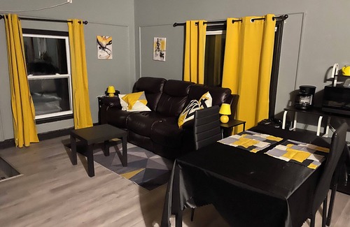 St-Raphael-de-Bellechasse Apartment | Appartement complet avec 1 chambre très lumineux et chaleureux. n