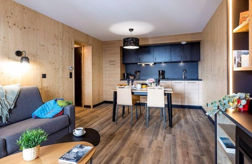 Villarembert Condo | Appartement Confortable Au Pied des Pistes | Wi-Fi Gratuit + Parking Disponible